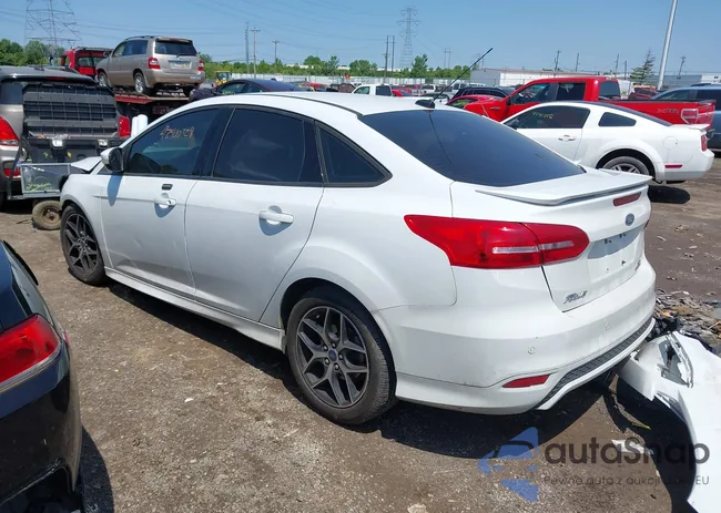 1FADP3F27GL385739: 42400329