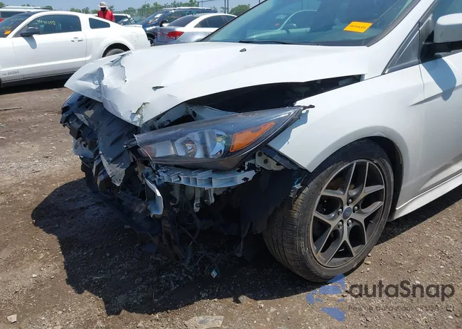 1FADP3F27GL385739: 42400329