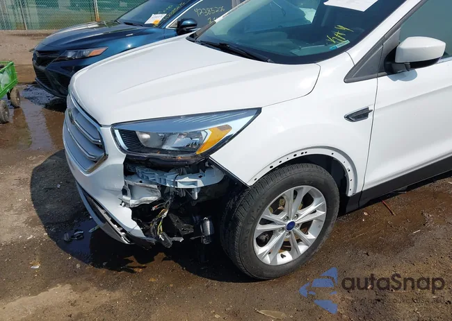 1FMCU0GD0HUE77344: 42400348