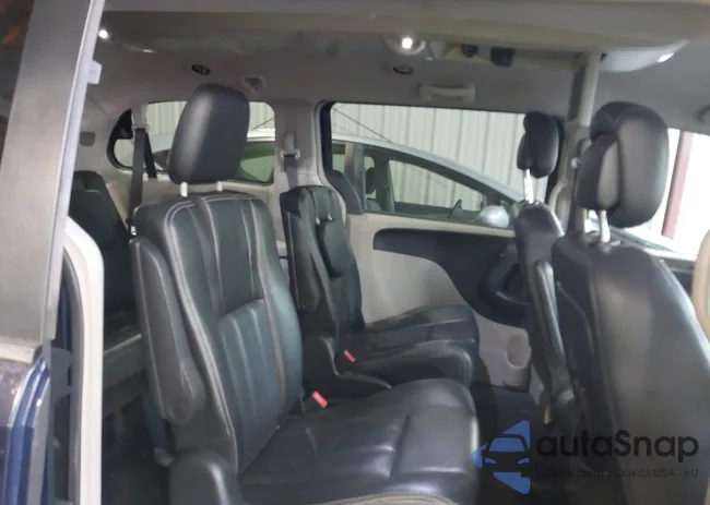 2C4RC1BG8FR608555: 42400380