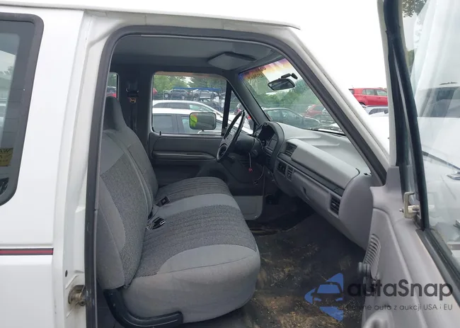 1FTHX25H2TEB08474: 42399600