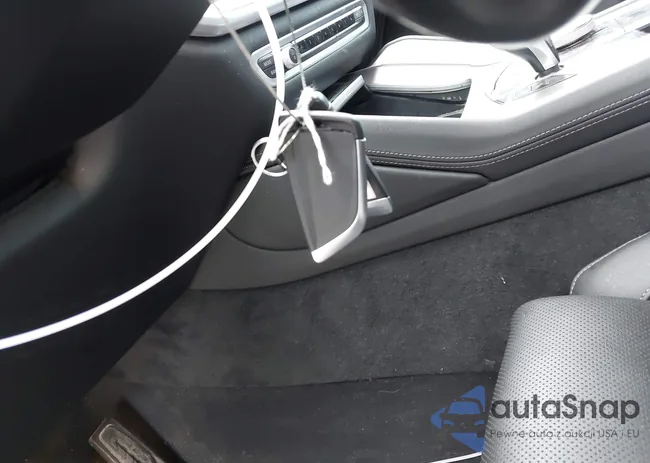 5UXCY6C07P9N62566: 42399618