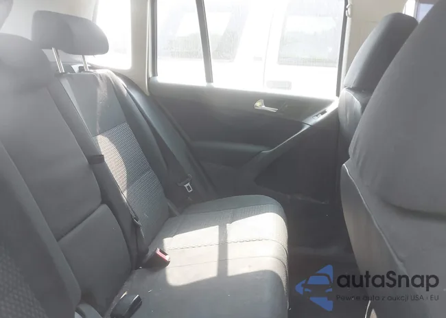 WVGAV7AX4AW516107: 42399809