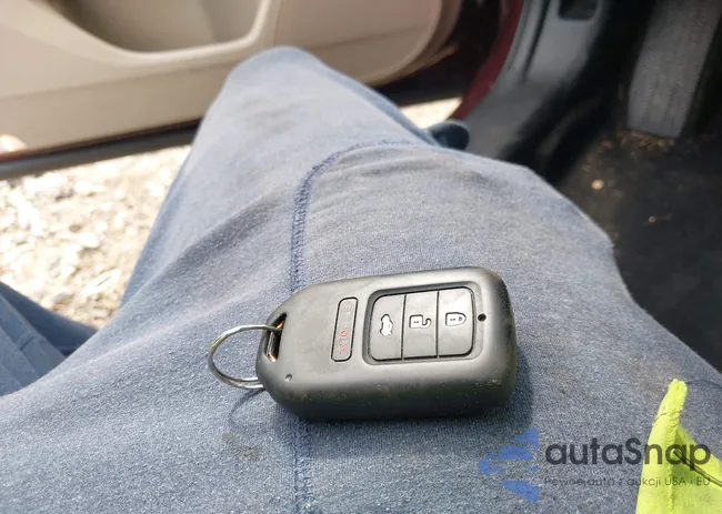 1HGCR3F9XFA010985: 42400903