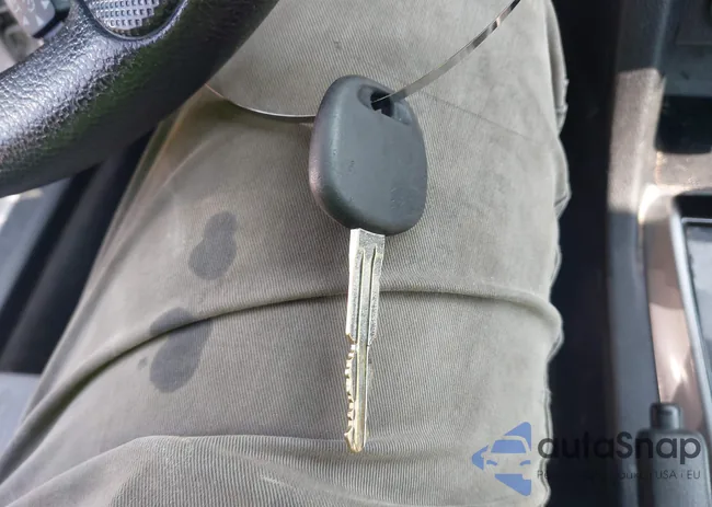 2T1BURHEXGC610263: 42400977