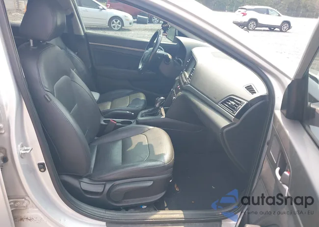 KMHD84LF6JU505516: 42400996