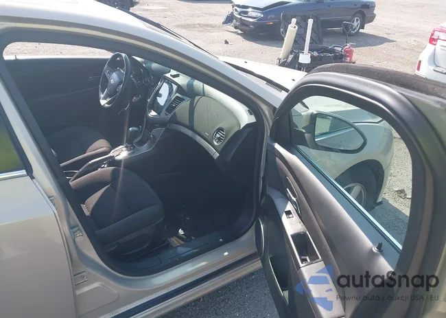 1G1PF5SC0C7246214: 42401031