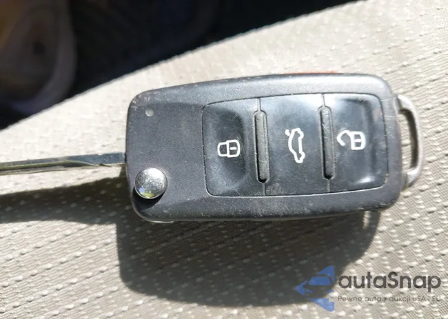 1VWAT7A31GC043362: 42401167