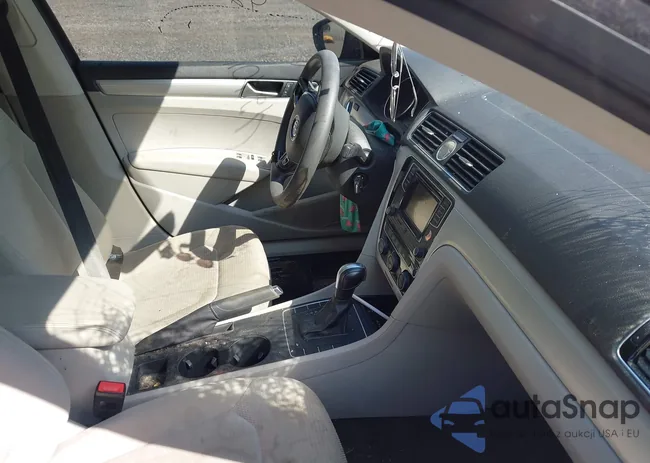 1VWAT7A31GC043362: 42401167