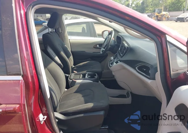 2C4RC1FG4JR109870: 42401187