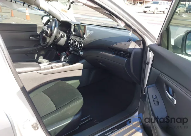 3N1AB8CV2NY296093: 42401234