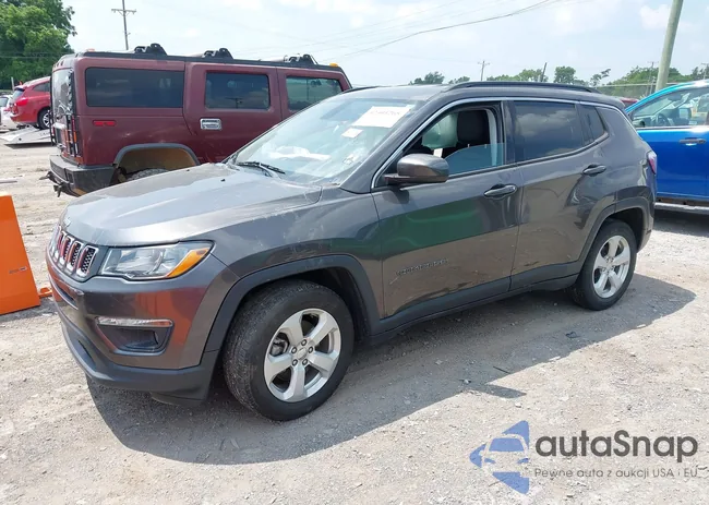 3C4NJCBB1KT833007: 42401265