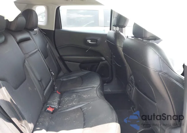 3C4NJCBB1KT833007: 42401265