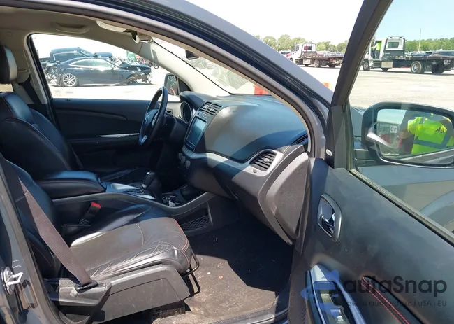 3C4PDDEG6HT588131: 42401406