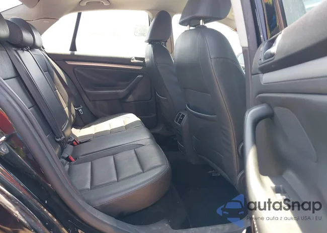 3VWRM71K79M166916: 42400659