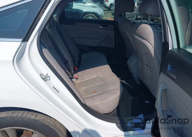 5NPE34AF8JH613933: 42400665