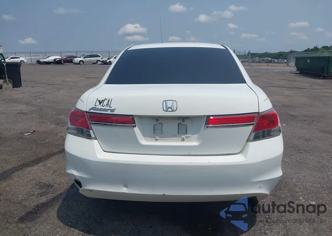 1HGCP2F32BA123352: 42400762