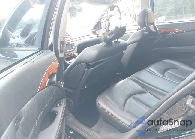 WDBUF70J85A683972: 42400796