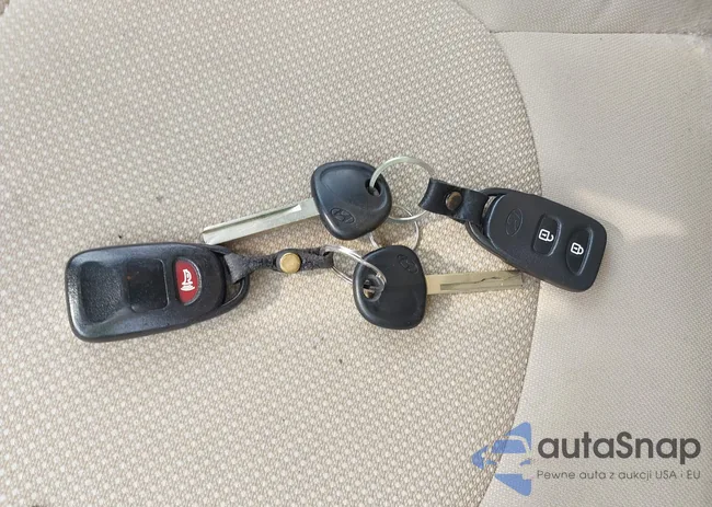 KMHCT4AE0DU493372: 42401863