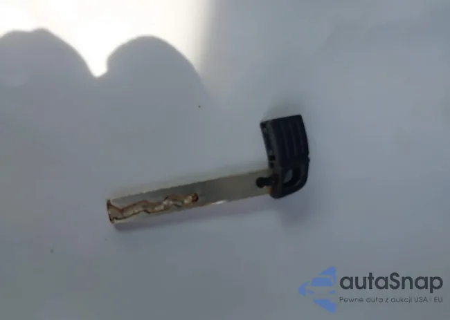 5UXZW0C58CL666201: 42401904