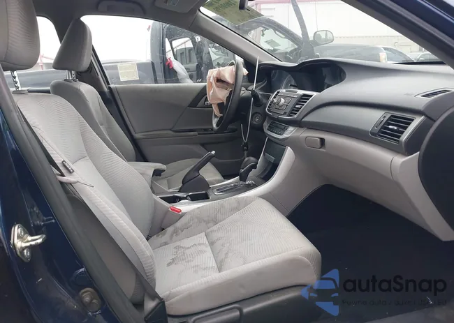 1HGCR2F38EA301828: 42402070