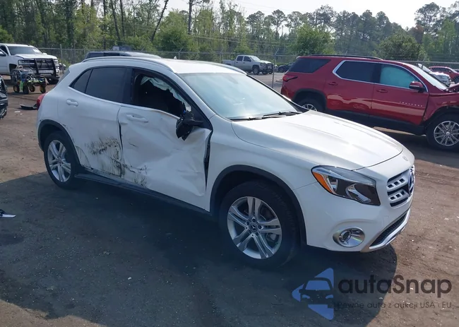 WDCTG4EB6KU009401: 42402155