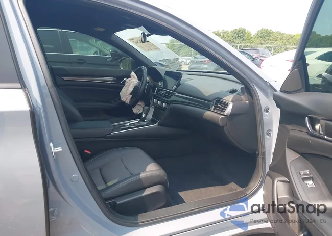 1HGCV1F32NA030769: 42402161