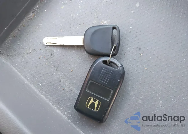 5FNRL38668B058636: 42402182