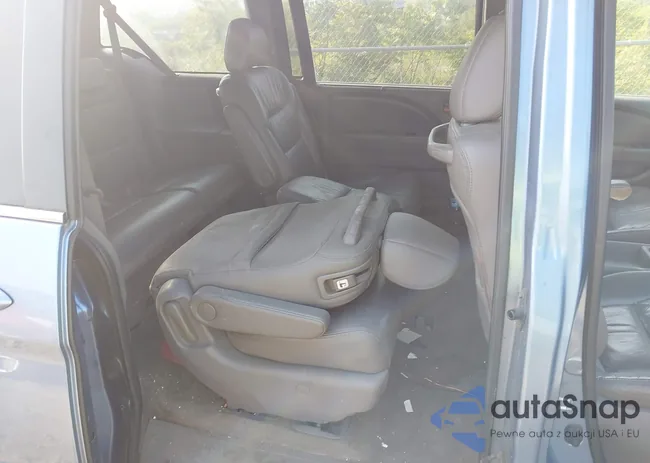 5FNRL38668B058636: 42402182