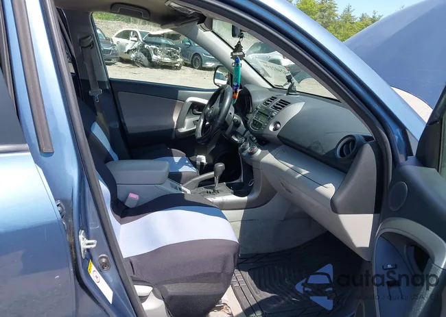 JTMBD33V776044431: 42402190