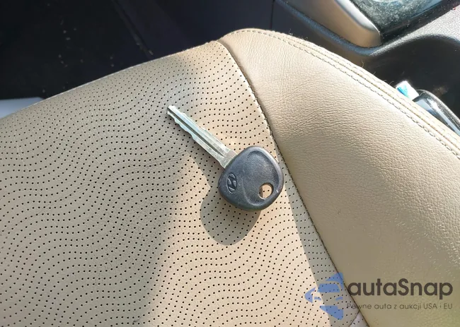 KMHDH4AE2BU168855: 42402196