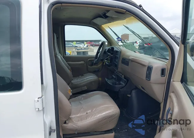 1GCEG15W8X1125806: 42402255