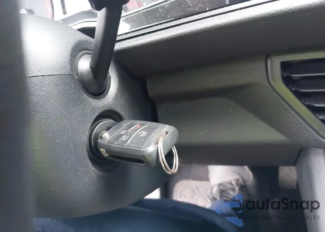 3VWC57BUXKM033124: 42402263