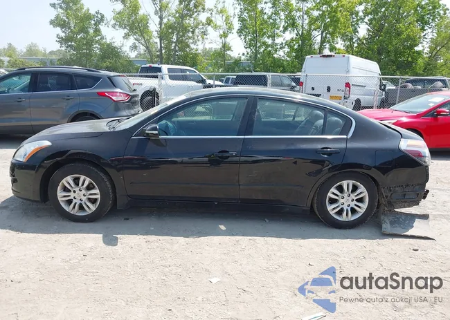 1N4AL2AP2AC137899: 42401662