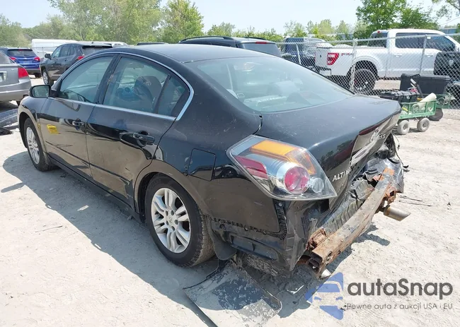 1N4AL2AP2AC137899: 42401662