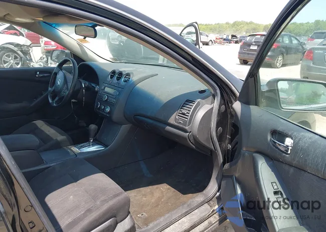 1N4AL2AP2AC137899: 42401662