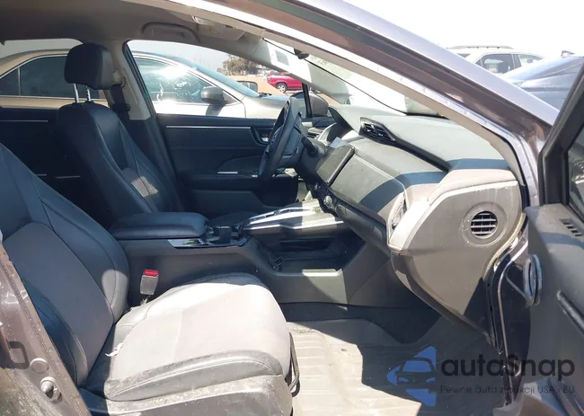 JHMZC5F11JC005217: 42402863