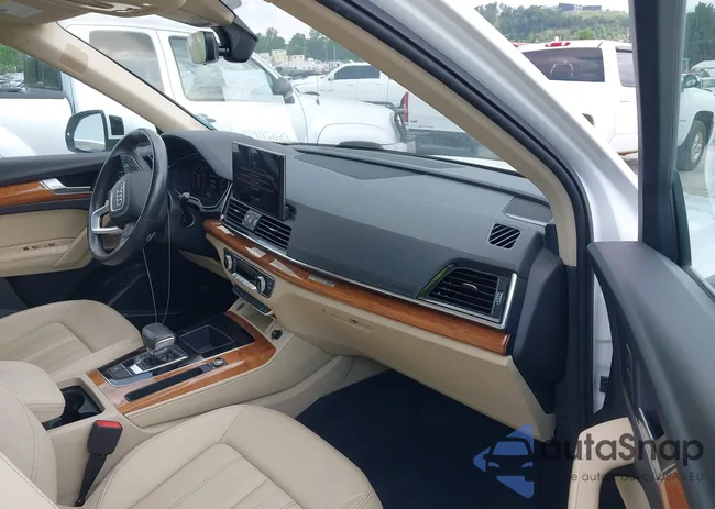 WA1EAAFY4P2070678: 42402953