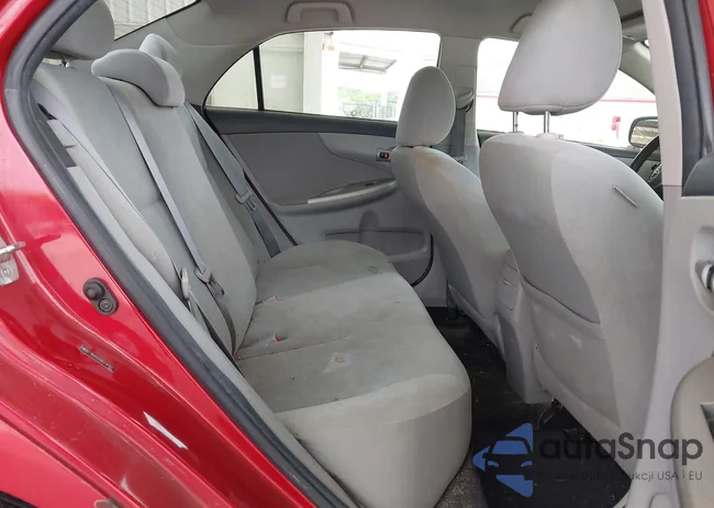 2T1BU4EE6BC726107: 42403056