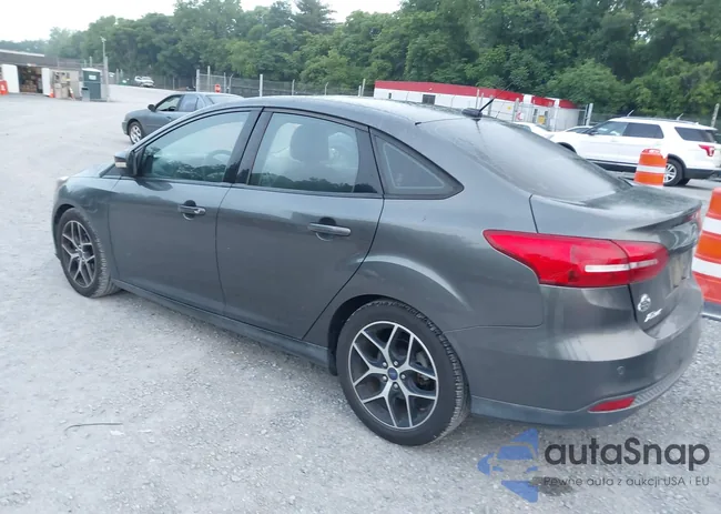 1FADP3H2XHL240533: 42403071