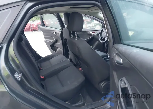 1FADP3H2XHL240533: 42403071