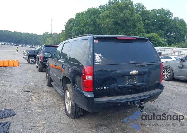 1GNFC13048R194047: 42403106