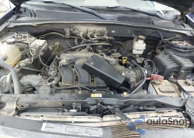 1FMCU93158KB27073: 42403247