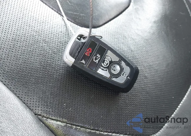 3FA6P0K94ER279449: 42403266