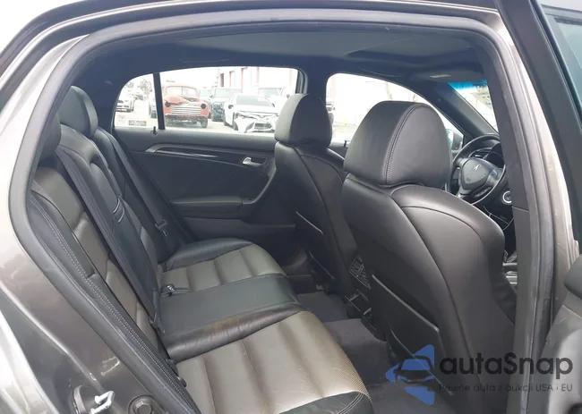 19UUA76587A045302: 42403327