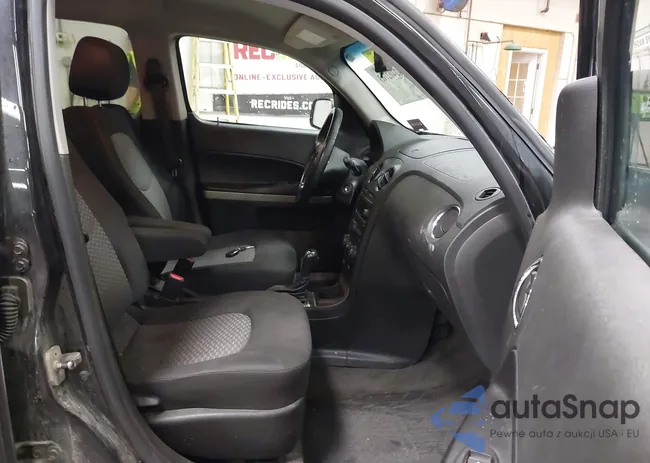 3GNBABFW8BS582753: 42402763