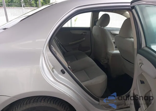 2T1BU4EE0CC844591: 42402830