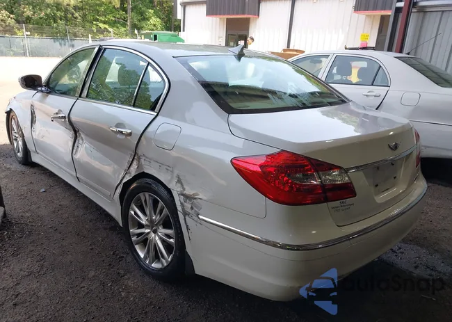 KMHGC4DDXDU237728: 42402839