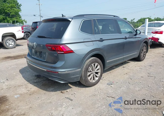 3VV3B7AX7JM092168: 42403883