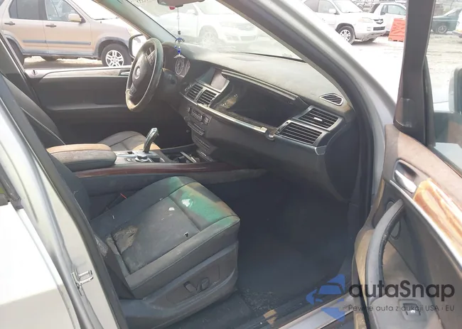 5UXFE43588L024534: 42403555